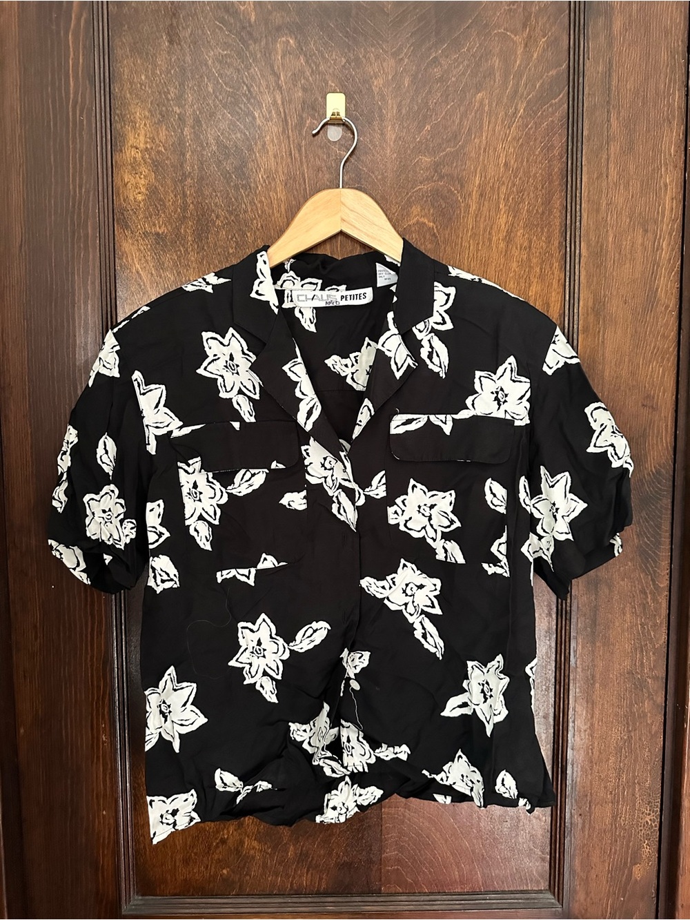 Vintage Black Floral Short-Sleeve Shirt - Petite